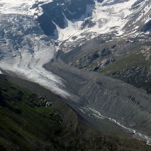 Quaternary-moraine-PizRoseg